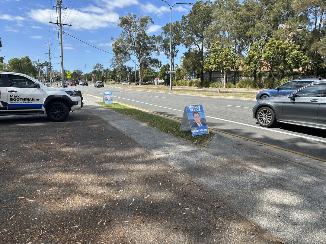 Community Roadside Upper Coomera